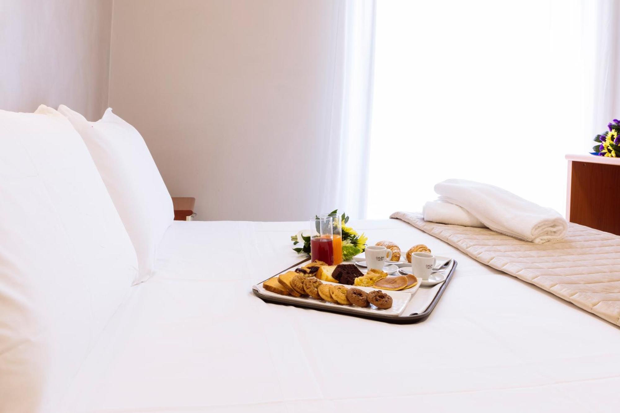 Hotel Leon - Ristorante Al Cavallino Rosso San Giovanni Rotondo Eksteriør bilde